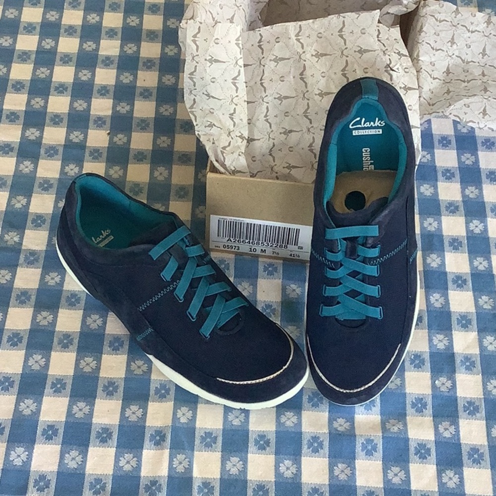 Clarks Navy Blue Casual Sneakers